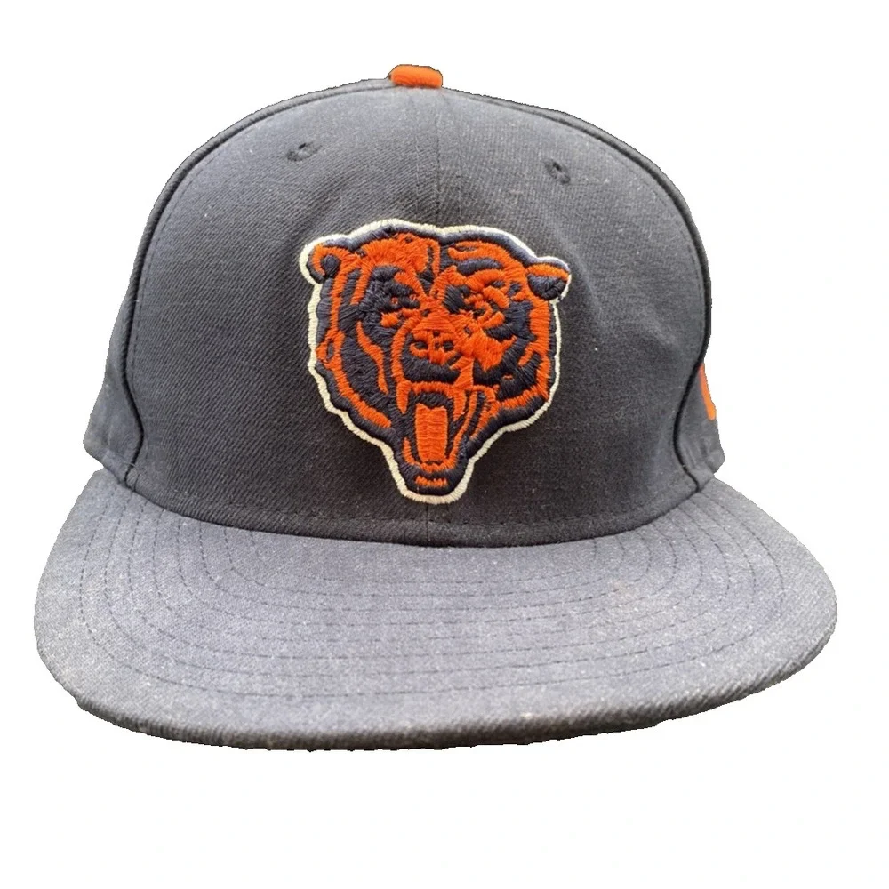 CHICAGO BEARS TEAM MENS FITTED HAT BLACK 6 7/8 NEW GSH logo on back
